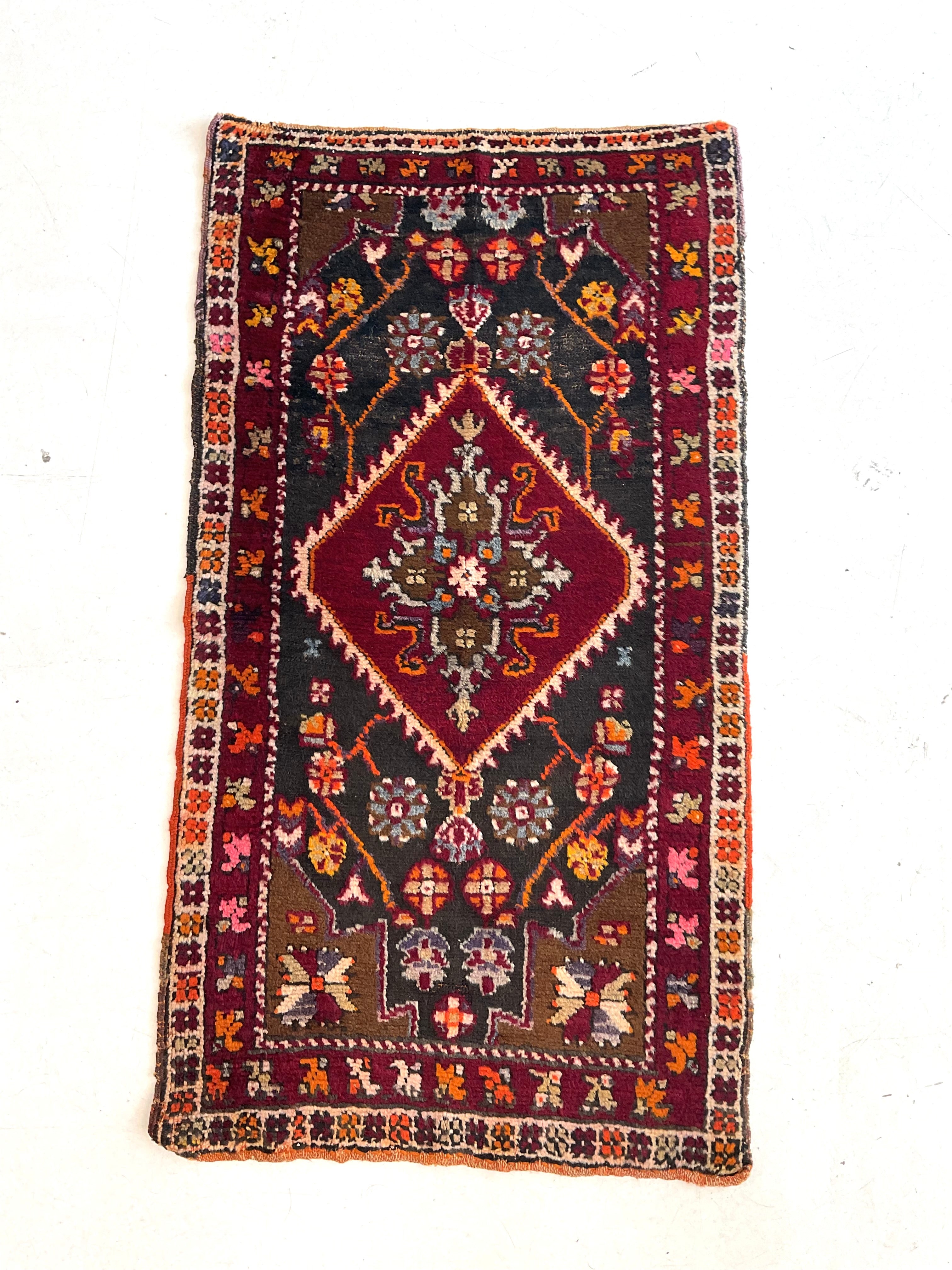 Santiago Vintage Turkish Wool Rug | 2’1” x 3’10”